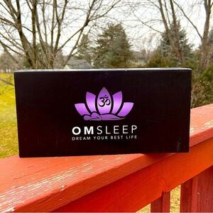 Om Sleep Mask Kit Brand New